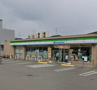 ファミリーマート松山味生店まで456m