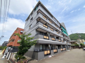松山市道後樋又のマンションの画像