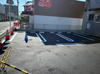 【駐車場】