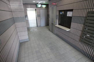 【エントランス】