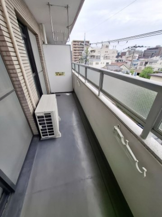 【バルコニー】