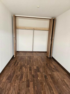 ２階　住居　洋室７．５帖　和室から洋室に変更　２０２３年９月