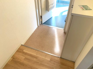 【玄関】