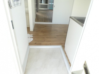 【玄関】