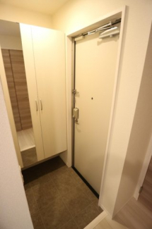 【玄関】