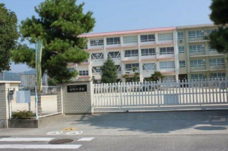 松山市立 小野小学校まで124m