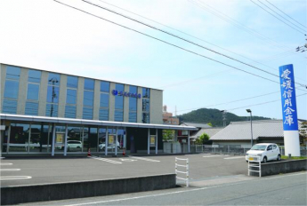 愛媛信用金庫　中萩支店愛媛信用金庫まで66m