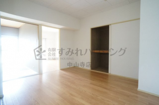 【居間・リビング】