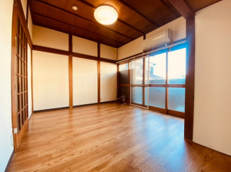【寝室】