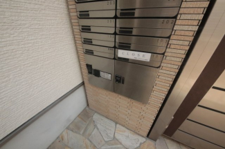 落ち着いたエントランスです