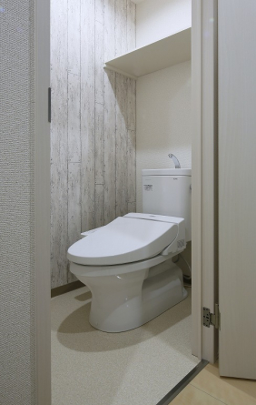 コンパクトで使いやすいトイレです