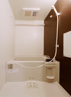 コンパクトで使いやすいお風呂です