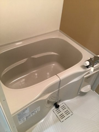 日々の疲れを癒すお風呂付です