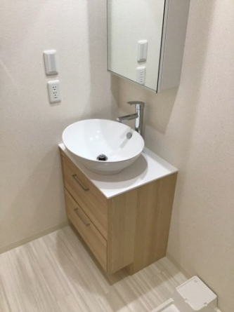 明るい洗面所です