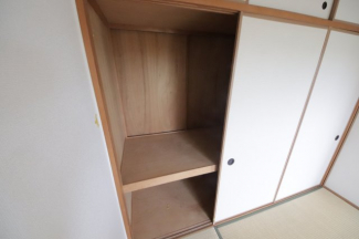 小物を収納するのに便利です
