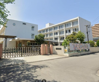 松山市南中学校まで1400m