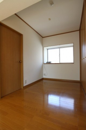 【寝室】