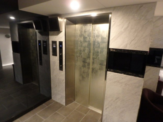 エレベーター完備