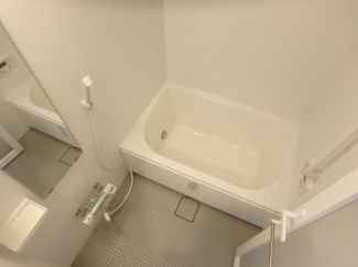ゆったり過ごせるお風呂です