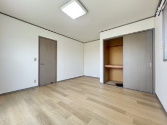 【寝室】
