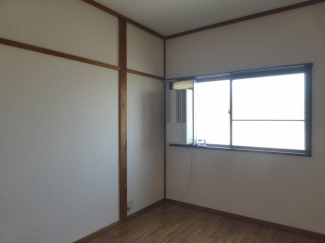 新石生マンション※写真は同物件別部屋です