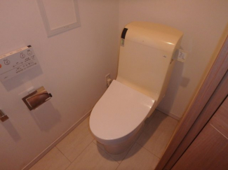 シンプルで使いやすいトイレです
