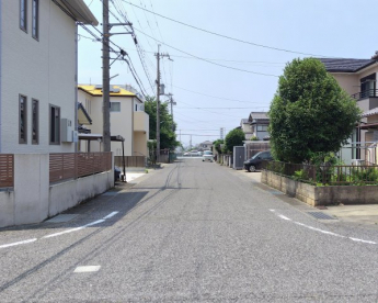 【前面道路含む現地写真】