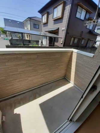 落ち着いた時間を過ごせるバルコニーです
