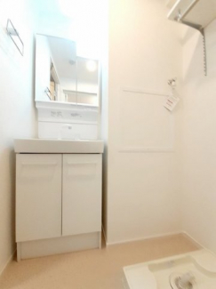 コンパクトで使いやすい洗面所