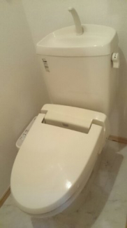 清潔感のあるトイレです