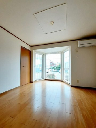 明るい色調の室内です