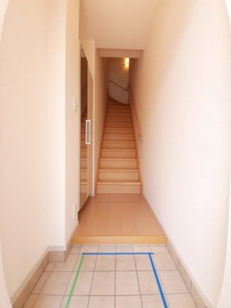 明るい玄関です