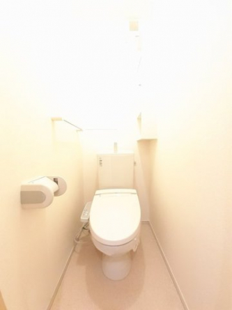 シンプルで使いやすいトイレです