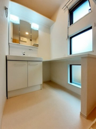 忙しい朝には欠かせない洗面所です