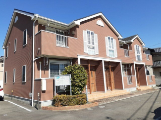 落ち着いた雰囲気の外観です