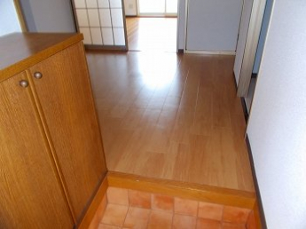 シンプルで使いやすい玄関です