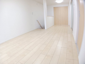 ゆったり過ごせる居間です