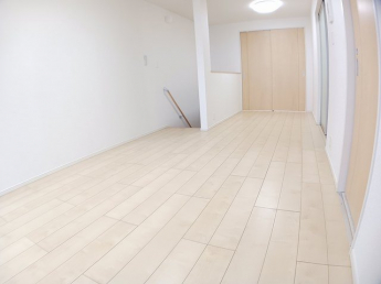 ゆったり過ごせる居間です