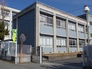 城西小学校まで40m