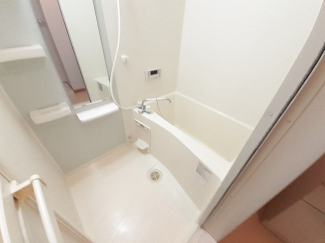 日々の疲れを癒すお風呂付です