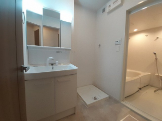 脱衣スペースもあります