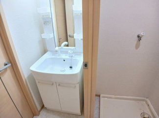 忙しい朝には欠かせない洗面所です