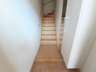 明るい玄関です