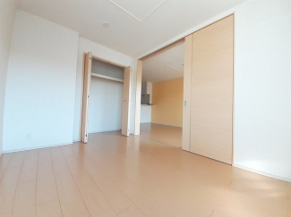 明るい室内です