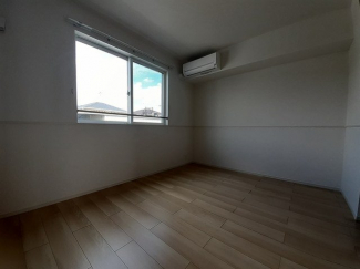 中はこのようになっています