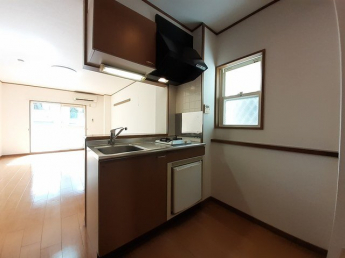 キッチンでお料理をお楽しみください