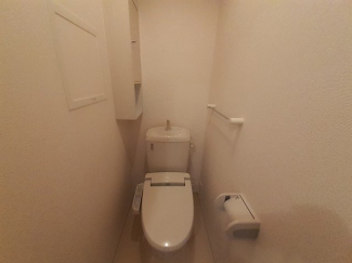 ゆったりとした空間のトイレです