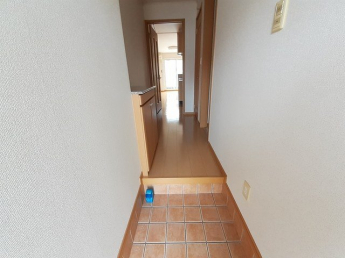 シンプルで使いやすい玄関です