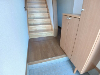 毎日通る玄関はこちらです