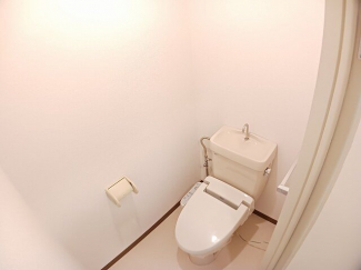 シンプルで使いやすいトイレです